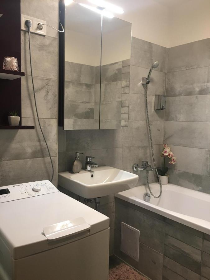 Lido Riviera, Relux Apartman Balatonlelle Luaran gambar