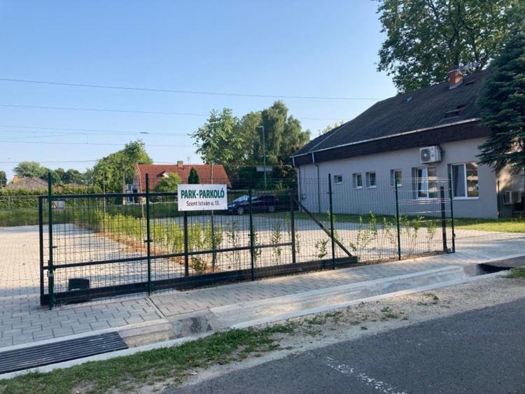 Lido Riviera, Relux Apartman Balatonlelle Luaran gambar