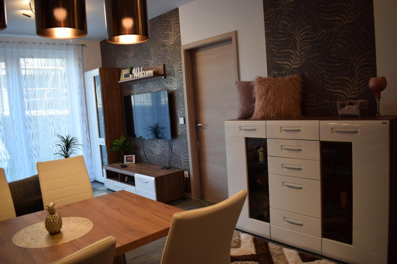 Lido Riviera, Relux Apartman Balatonlelle Luaran gambar