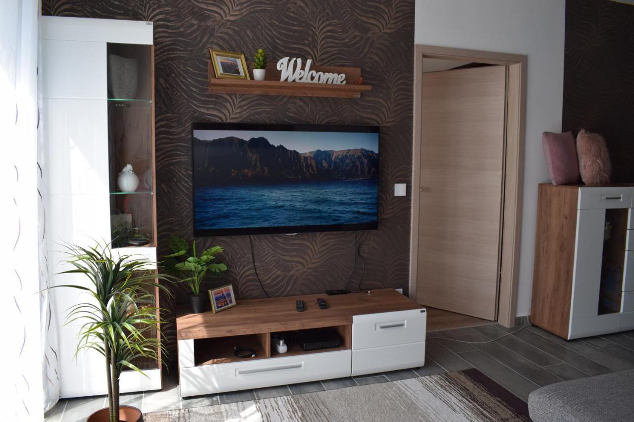 Lido Riviera, Relux Apartman Balatonlelle Luaran gambar