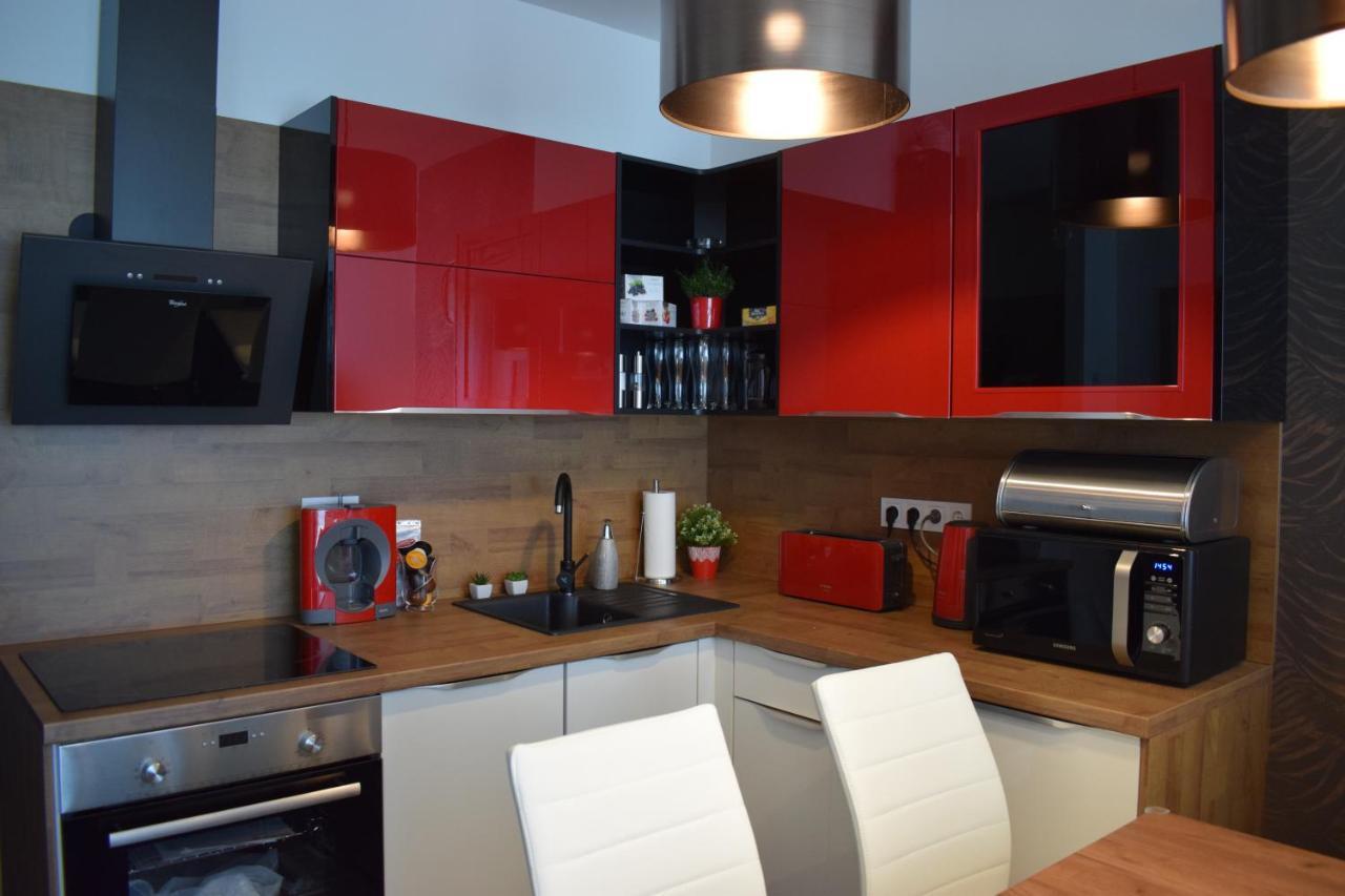 Lido Riviera, Relux Apartman Balatonlelle Luaran gambar